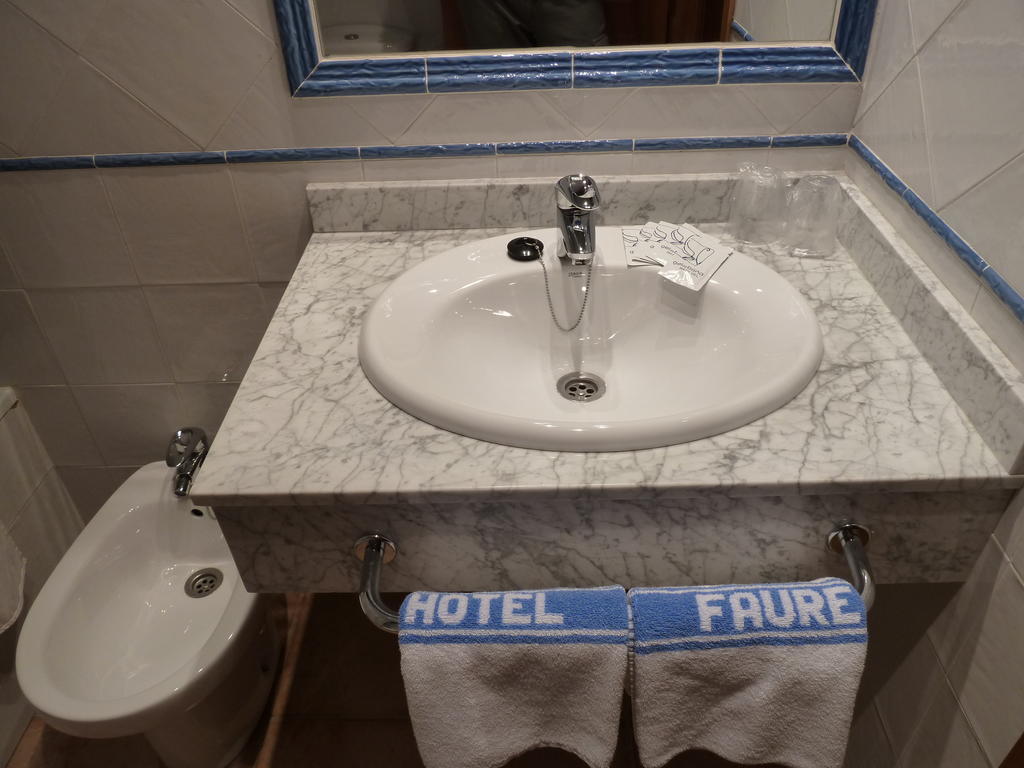 Apartahotel Faure Sallent de Gállego Zimmer foto